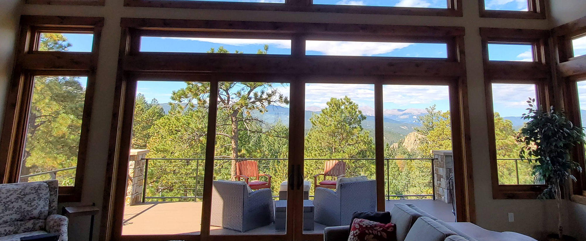 PEAK Window Cleaning, LLC is based in Evergreen, CO and serves the foothills and mountain communities.