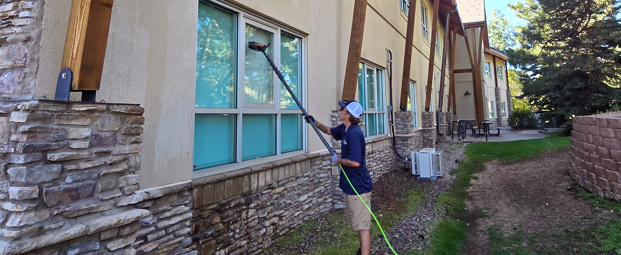 PEAK Window Cleaning, LLC is based in Evergreen, CO and serves the foothills and mountain communities.