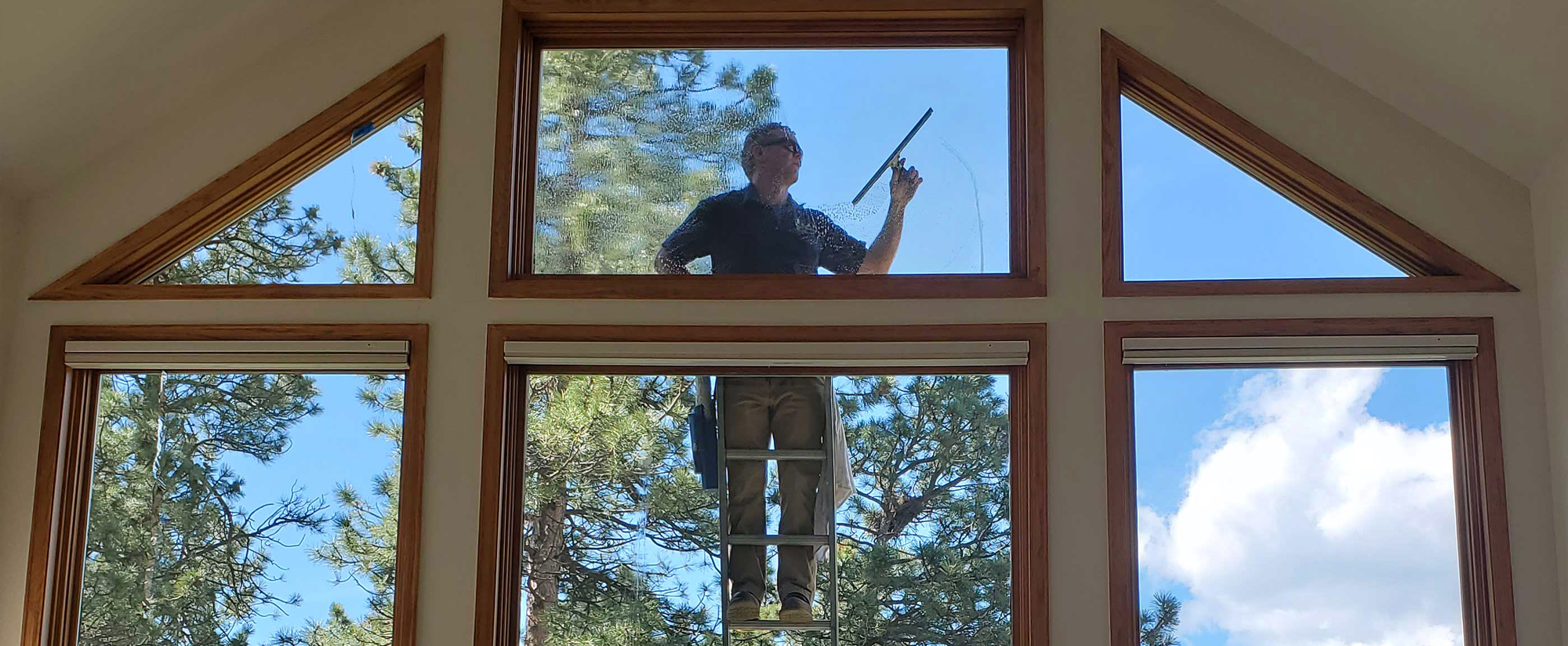 PEAK Window Cleaning, LLC is based in Evergreen, CO and serves the foothills and mountain communities.
